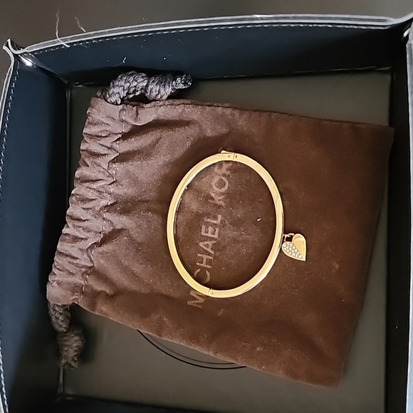 Michael Kors Bracelet - Picture 5 of 5